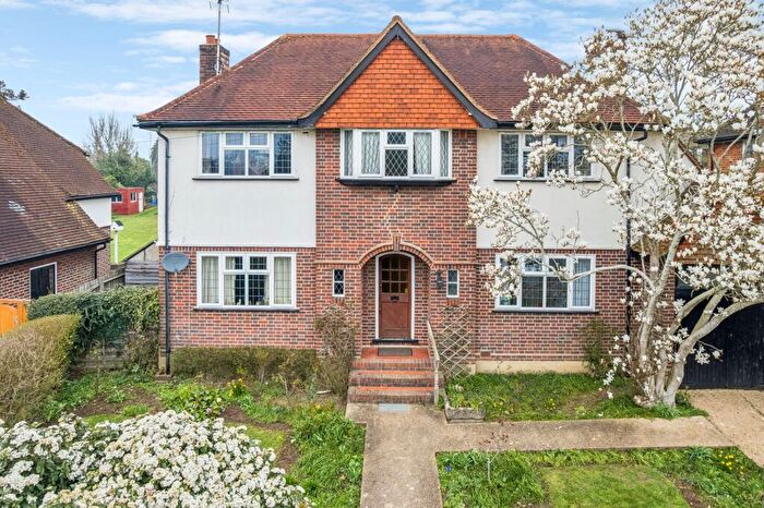 4 Bedroom Detached House For Sale In Batchworth Lane, Northwood, HA6