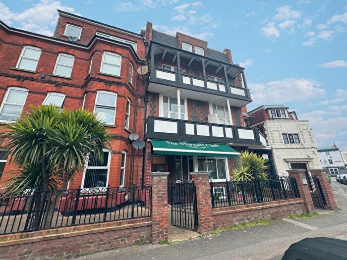 1 Bedroom Flat To Rent In Cliftonville Avenue, Margate, Kent, CT9