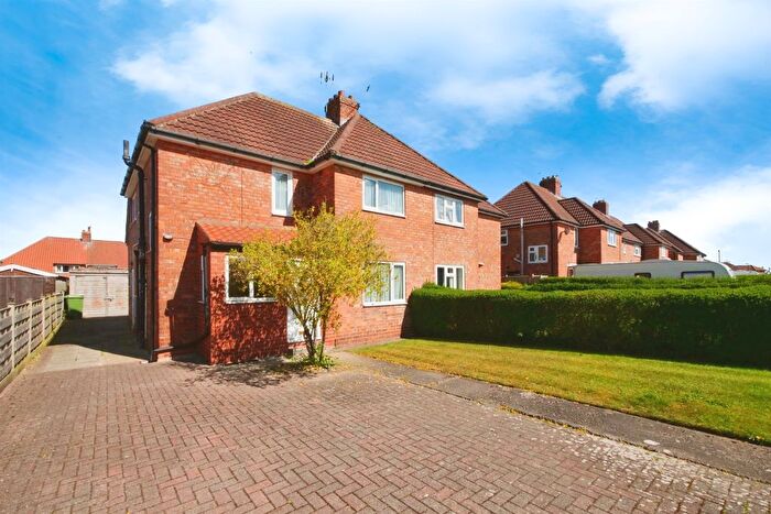 3 Bedroom Semi-Detached House For Sale In Calf Close, Haxby, York, YO32