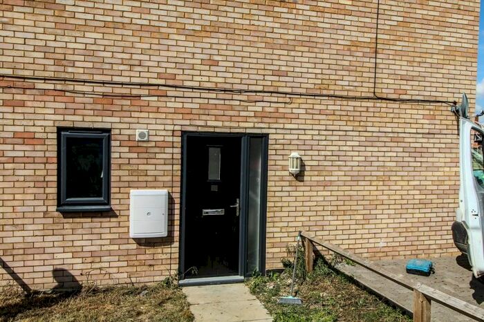 1 Bedroom Maisonette To Rent In Malletts Road, Cherry Hinton, Cambridge, CB1