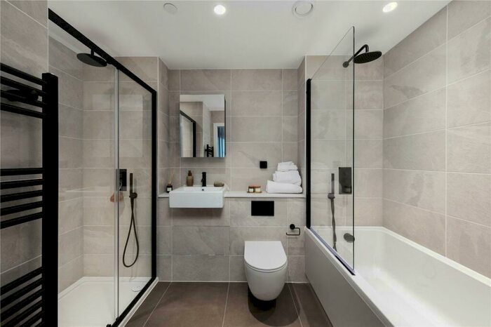 2 Bedroom Apartment For Sale In Unit Luna Gardens, Lapwing Lane, Manchester, M20
