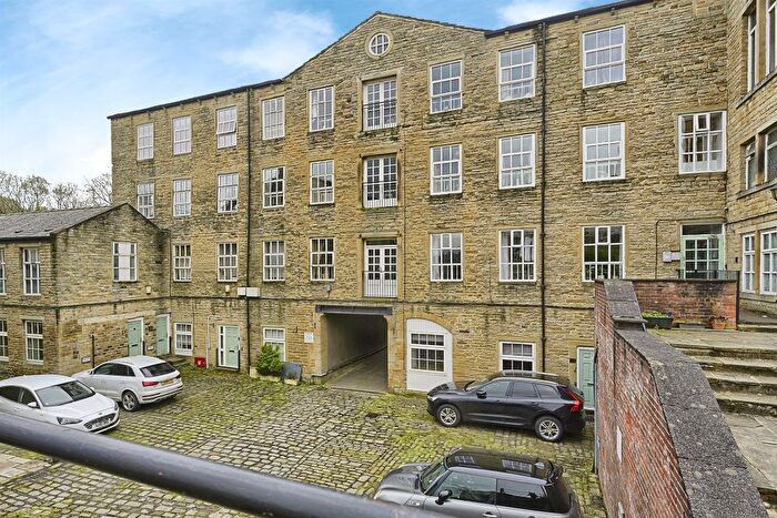 2 Bedroom Flat For Sale In Wharf Street, Sowerby Bridge, HX6