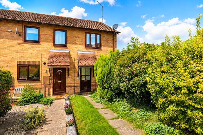 2 Bedroom House For Sale In Teal Close, Burton Latimer, Kettering, NN15