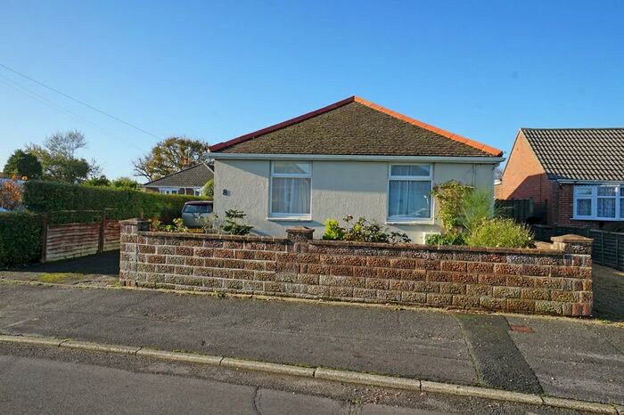 3 Bedroom Detached Bungalow To Rent In Marshall Road, Hayling Island, PO11