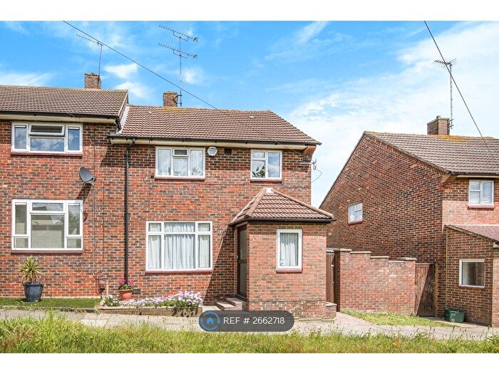 3 Bedroom End Terrace House To Rent In Leesons Hill, London, BR5