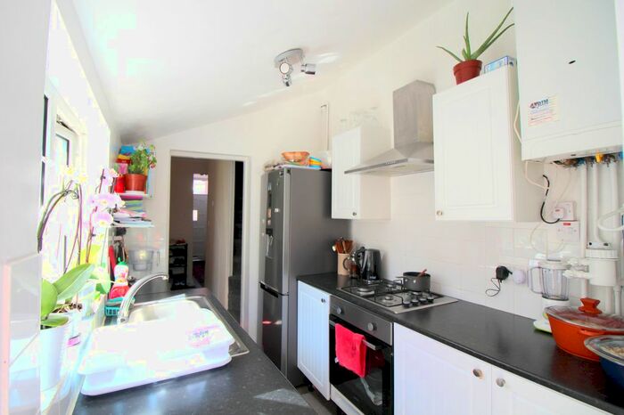3 Bedroom End Of Terrace House To Rent In Sylvan Road, London, E7