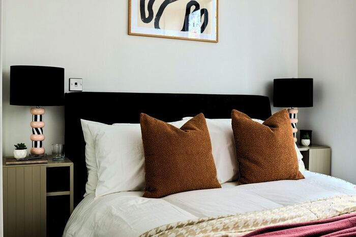 Studio To Rent In Uncle Leeds, Whitehall, LS12