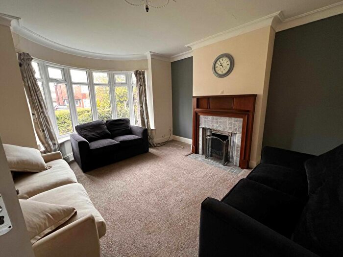 5 Bedroom Semi-Detached House To Rent In Becketts Park Crescent, Headingley, Leeds, LS6