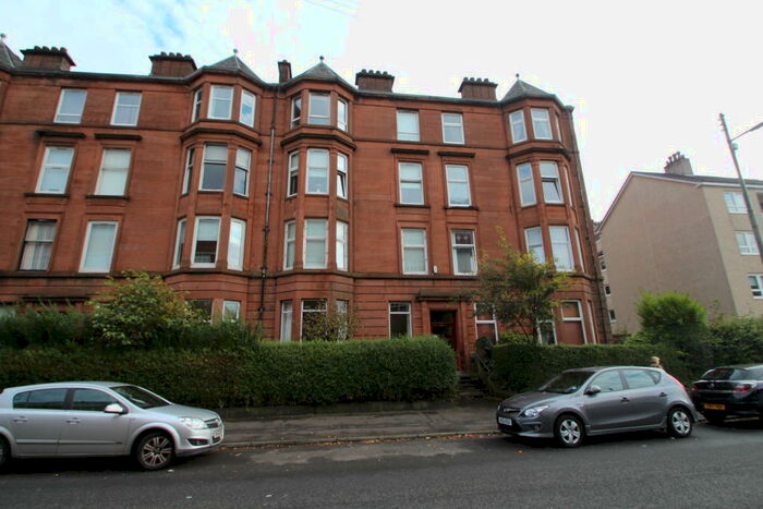 2 Bedroom Flat To Rent In Craigpark, Dennistoun, G31