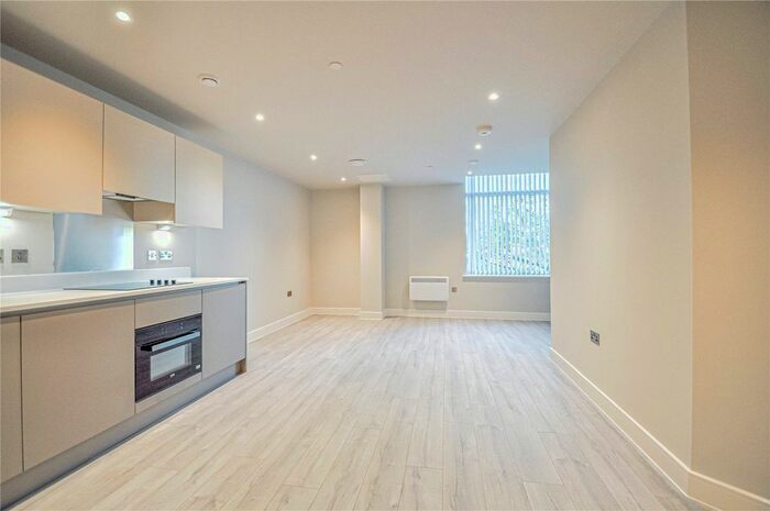 1 Bedroom Flat To Rent In Wokingham Road, Bracknell, Berkshire RG42