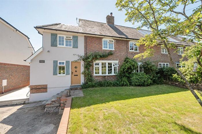 5 Bedroom Cottage For Sale In Petersfield Road, Greatham, Liss, GU33