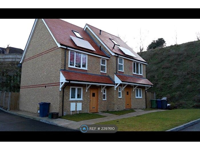 3 Bedroom Semi-Detached House To Rent In Drakes Close, High Wycombe, HP11