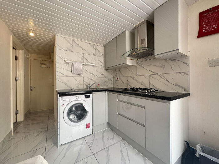 1 Bedroom Terraced House To Rent In Hartslock Drive, Bexley, SE2