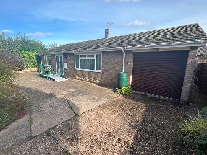 2 Bedroom Bungalow To Rent In St Martins Way, Ancaster, NG32