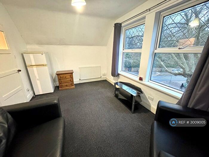 1 Bedroom Flat To Rent In Derby Road, Nottingham, NG7