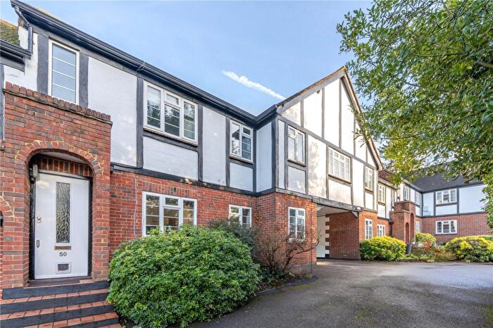 2 Bedroom Maisonette For Sale In Arlington Lodge, Monument Hill, Weybridge, KT13