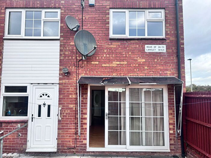 3 Bedroom Terraced House To Rent In Langley Walk, Leicester, LE4