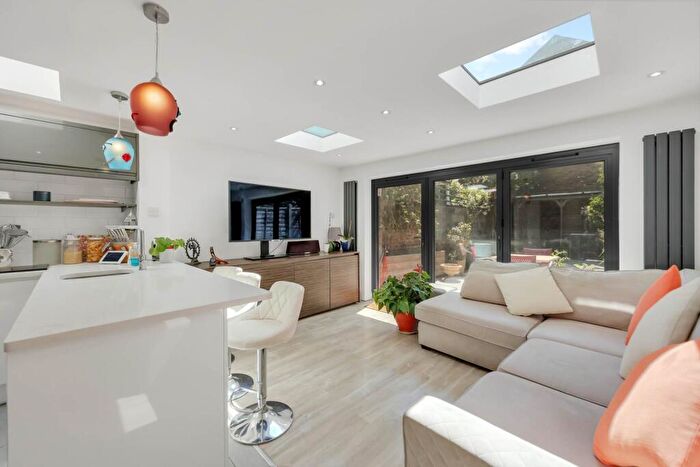 4 Bedroom House For Sale In Capworth Street, Leyton, E10