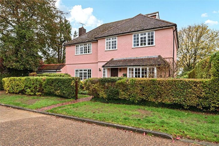 4 Bedroom Detached House For Sale In Grove Heath North, Ripley, Surrey, GU23