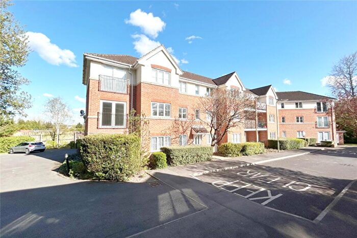 2 Bedroom Flat For Sale In Basingfield Close, Old Basing, Basingstoke, Hampshire, RG24
