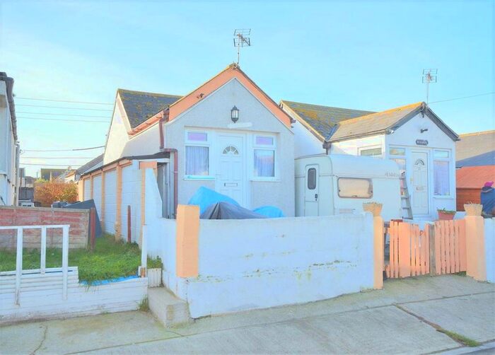 1 Bedroom Detached Bungalow To Rent In Riley Avenue, Jaywick, Clacton-On-Sea, CO15