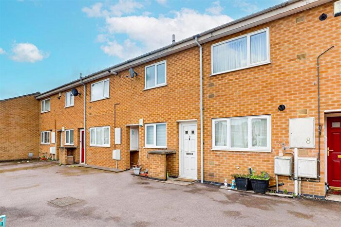 1 Bedroom Maisonette For Sale In Towyn Court, Bestwood, Nottinghamshire, NG5
