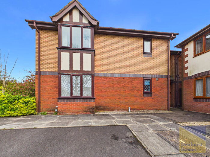 2 Bedroom Apartment For Sale In Ashtongate, Ashton-On-Ribble, PR2