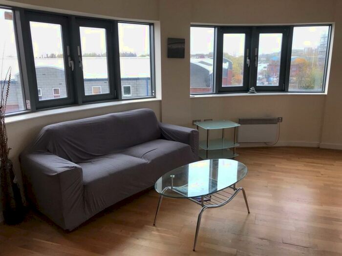 2 Bedroom Flat To Rent In Leeds Street, The Reach, L3