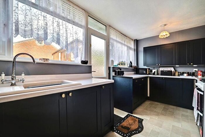 3 Bedroom Terraced House For Sale In The Scotchill, Coventry, CV6