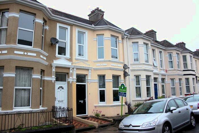 2 Bedroom Maisonette To Rent In Old Park Road, Peverell, Plymouth PL3