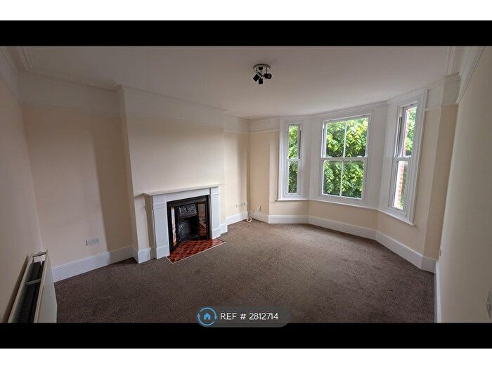 4 Bedroom Maisonette To Rent In Brunswick Square, Herne Bay, CT6
