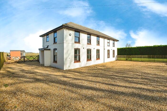 4 Bedroom Detached House For Sale In Guys Head Road, Sutton Bridge, Spalding, PE12