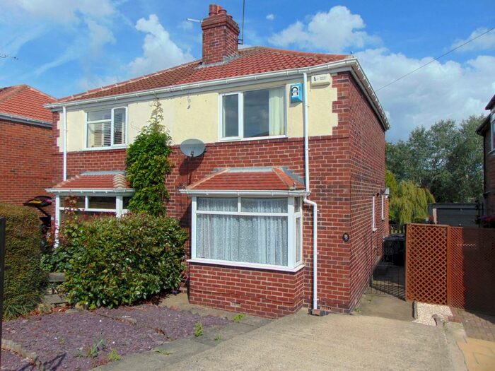2 Bedroom Semi-Detached House To Rent In Southleigh Road, Leeds, LS11