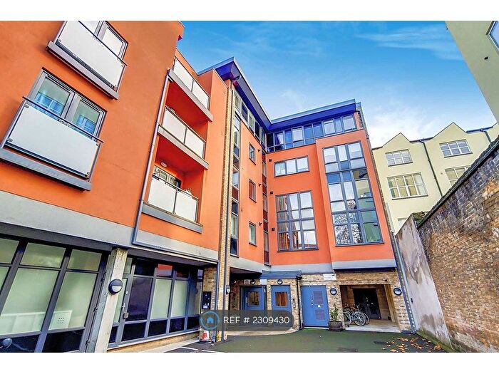 2 Bedroom Flat To Rent In Babik Court, London, E8