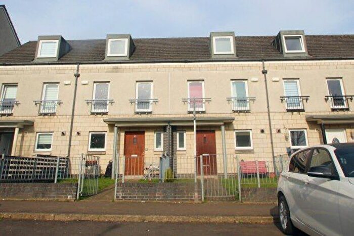 3 Bedroom Town House To Rent In Belvidere Avenue, Glasgow, G31