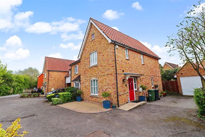 3 Bedroom Semi-Detached House To Rent In Chestnut Avenue, Great Notley, Braintree, CM77