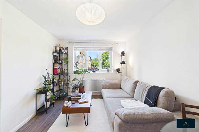 1 Bedroom Apartment To Rent In Gandhi Close, London, E17