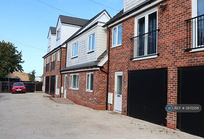 2 Bedroom Terraced House To Rent In Derby Road, Loughborough, LE11