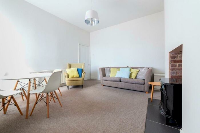 3 Bedroom Flat To Rent In &#;pppw - Whitefield Terrace, Heaton, NE6