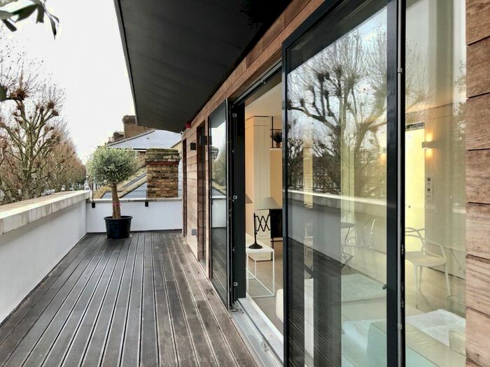 2 Bedroom Property To Rent In Penthouse, Loftus Road, London W12