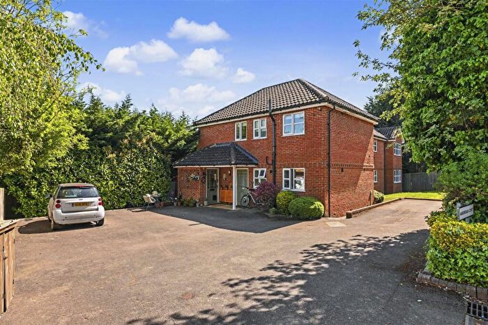 1 Bedroom Maisonette For Sale In Rainbow Close, Redbourn, AL3