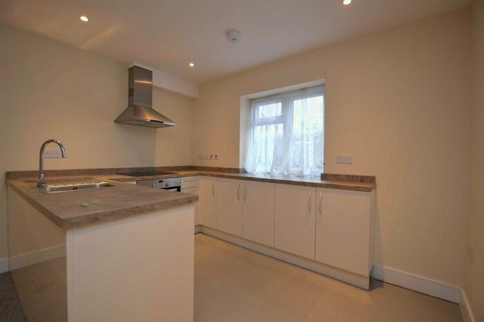 1 Bedroom Flat To Rent In Ongar Road, Brentwood, CM15