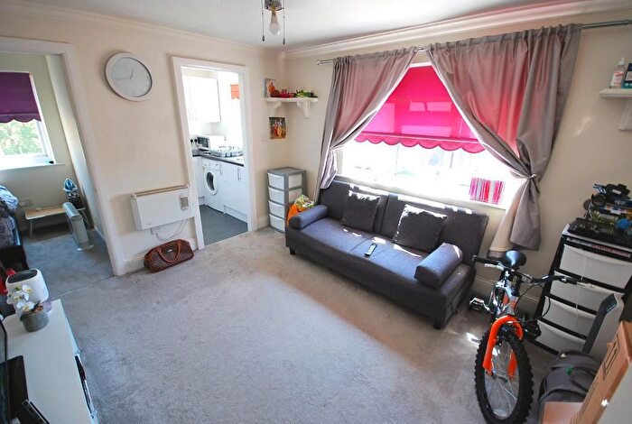 1 Bedroom Flat To Rent In Brewery Close, Wembley, Middlesex, HA0