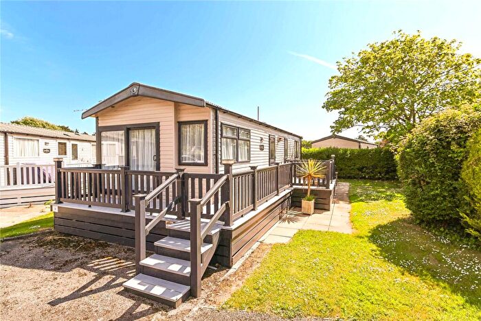 2 Bedroom Park Home For Sale In Shorefield, Shorefield Country Park, Downton, Hampshire, SO41