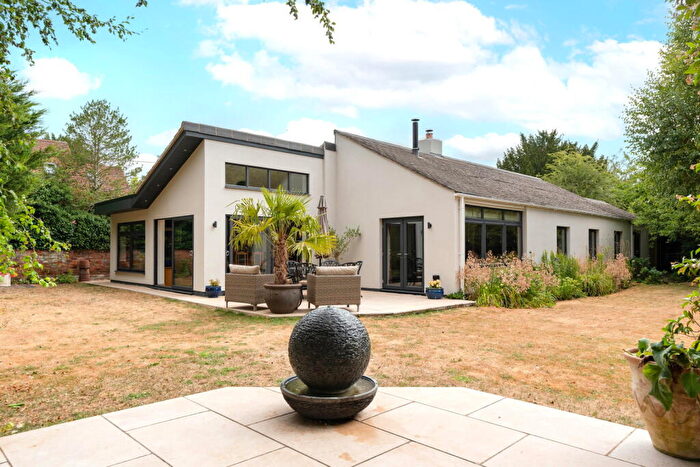 4 Bedroom Detached Bungalow For Sale In West End, Brightwell-cum-Sotwell, Wallingford, OX10