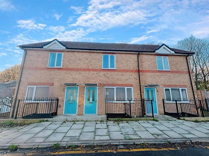 4 Bedroom Terraced House For Sale In Prospect Place, Grays, RM17