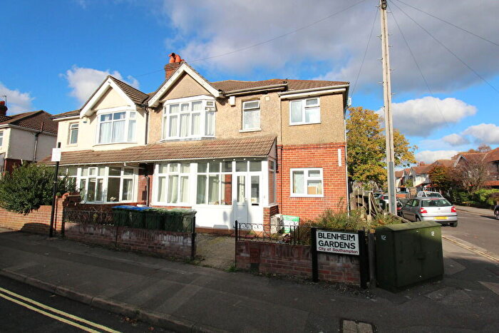 7 Bedroom Terraced House To Rent In Blenheim Gardens, Southampton, SO17