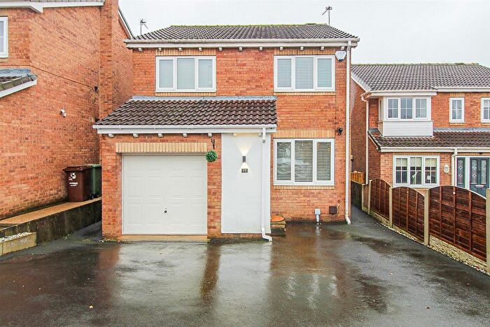 4 Bedroom Detached House For Sale In Hastings Court, Altofts, Normanton, WF6