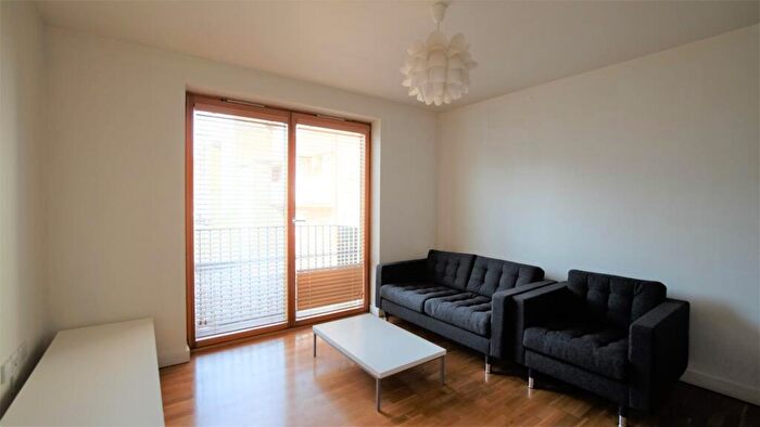 1 Bedroom Apartment To Rent In Cavendish Road, Kilburn, NW6