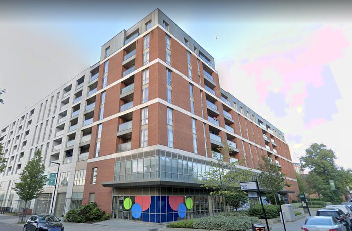 4 Bedroom Flat To Rent In Berryside Apartments, Swan Lane, London, N4